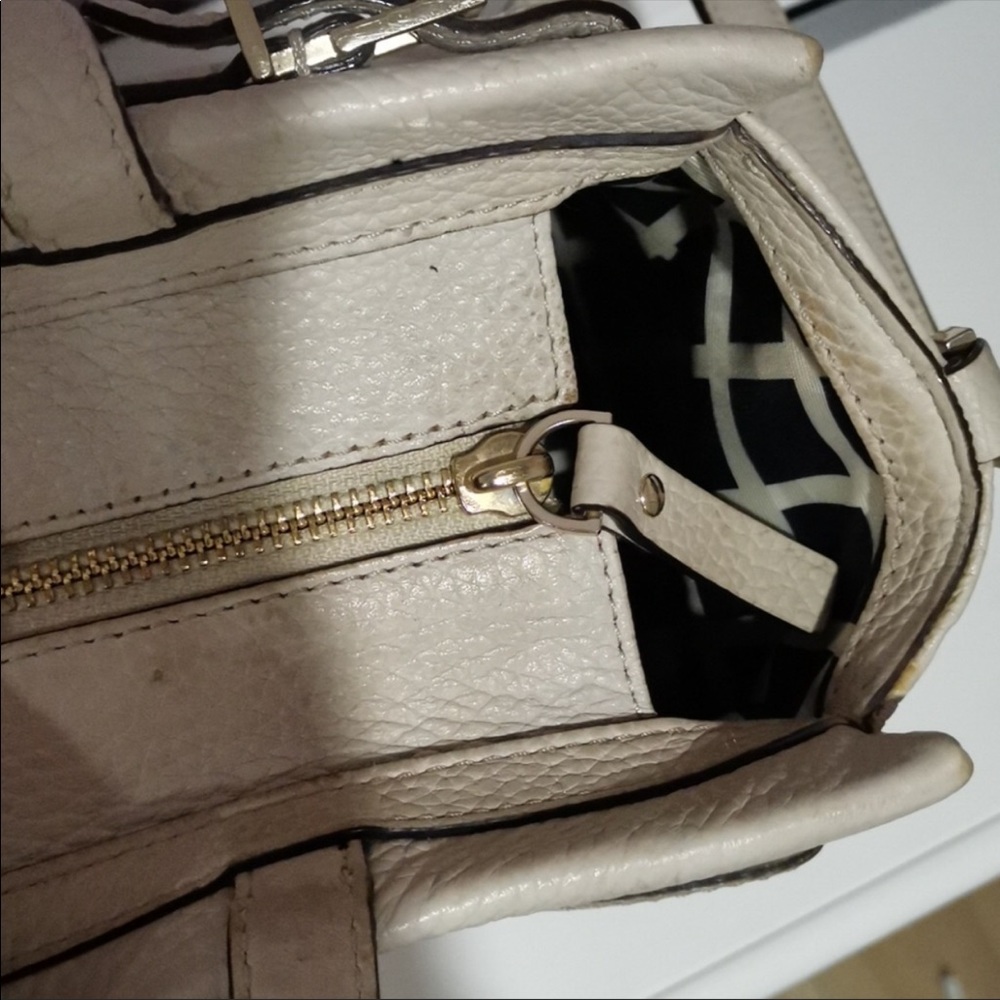 Kate Spade bag - Picture 4 of 9